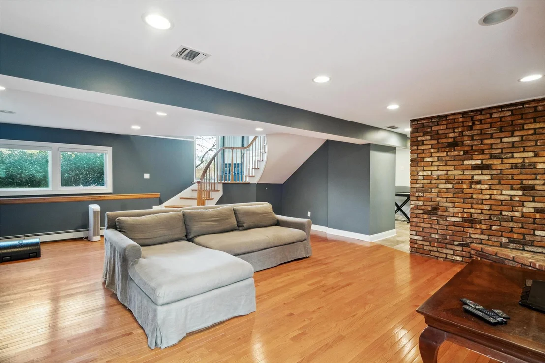 Photo of 49 Cross Bow Lane