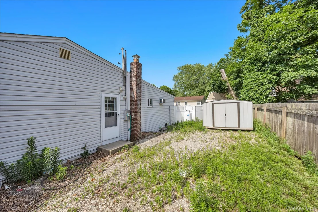 Photo of 115 Dahlia Drive