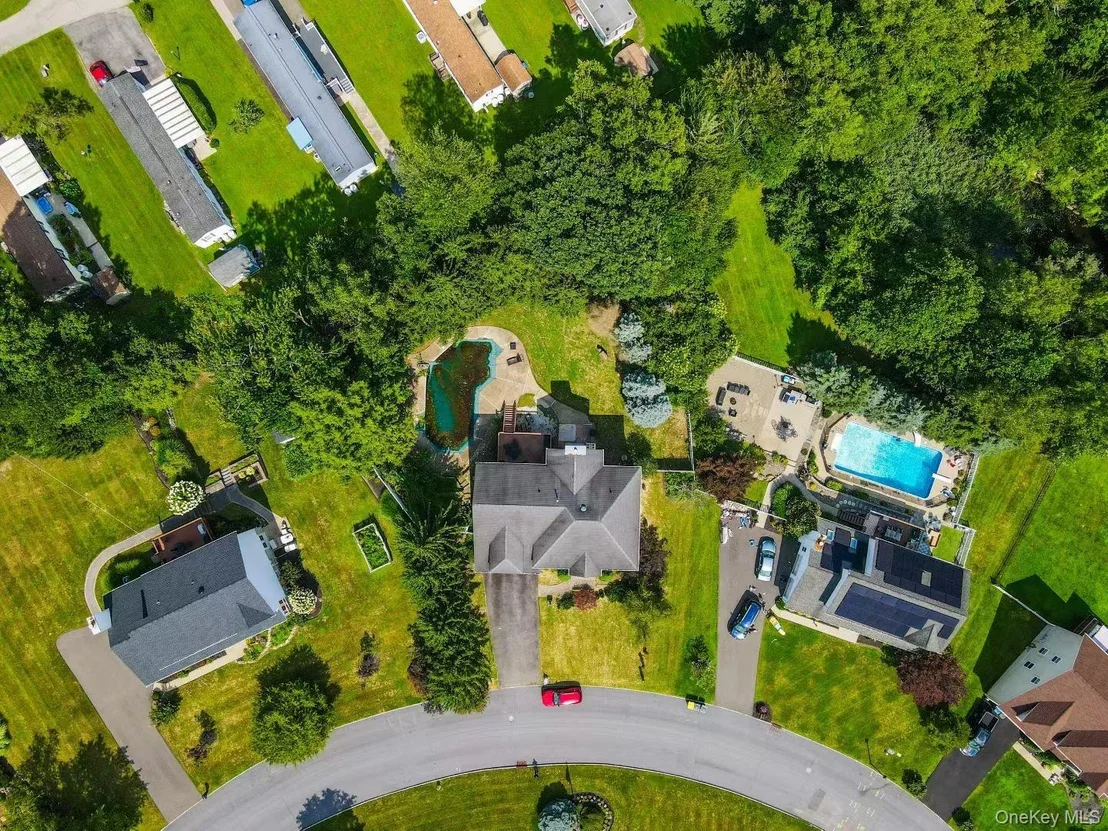 Photo of 1010 Pine View