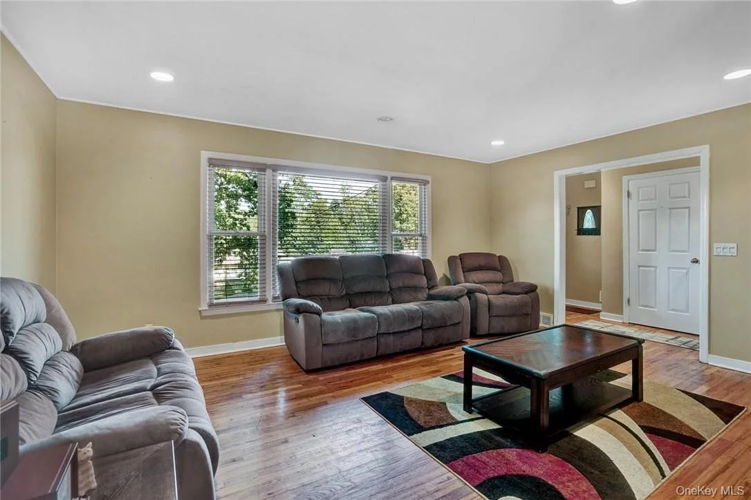 Photo of 102 Cavo Drive