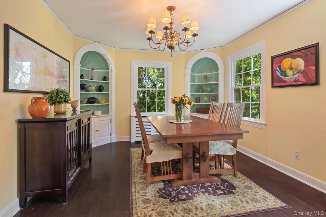 Photo of 611 Decatur Avenue