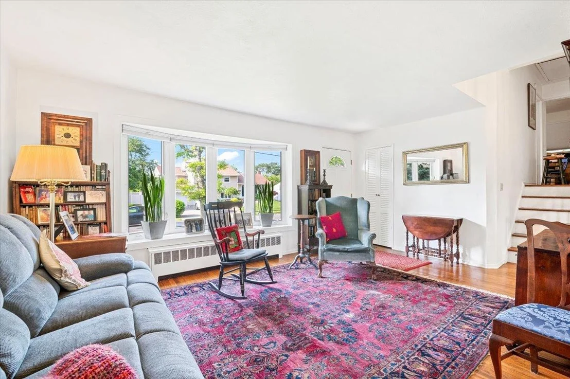 Photo of 7 Knoll Lane