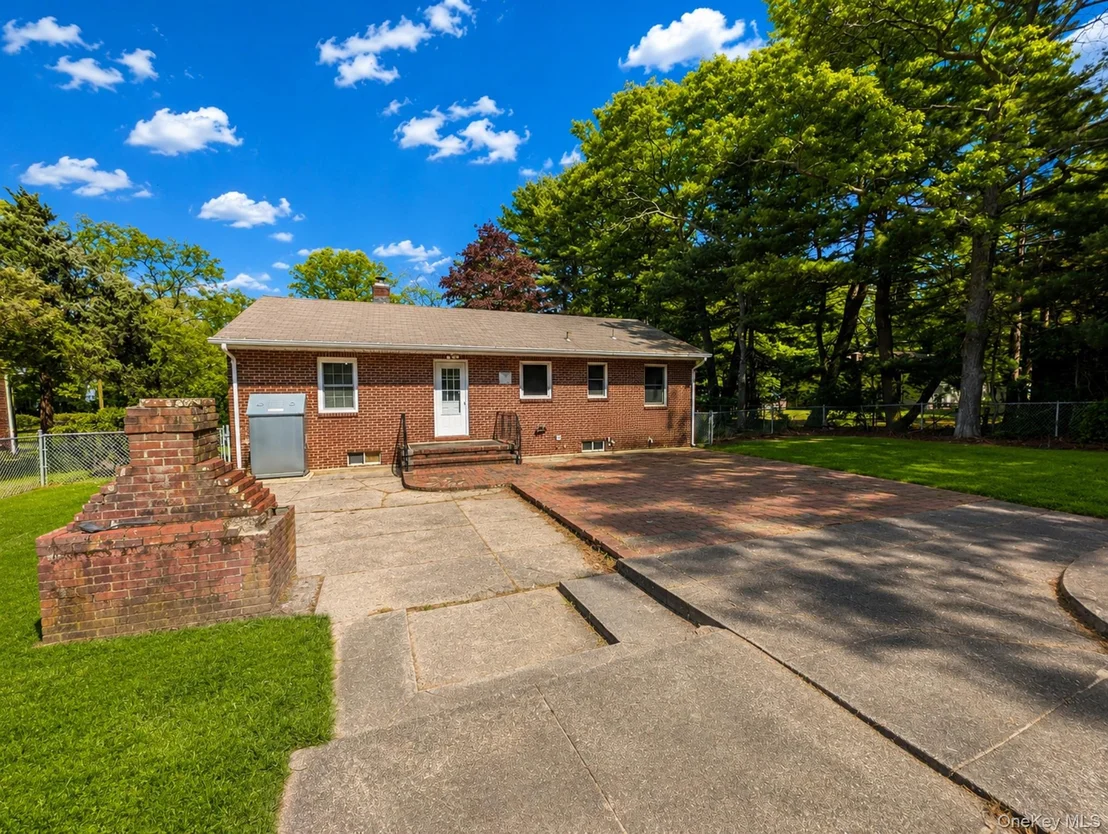 Photo of 28 Jonas Boulevard