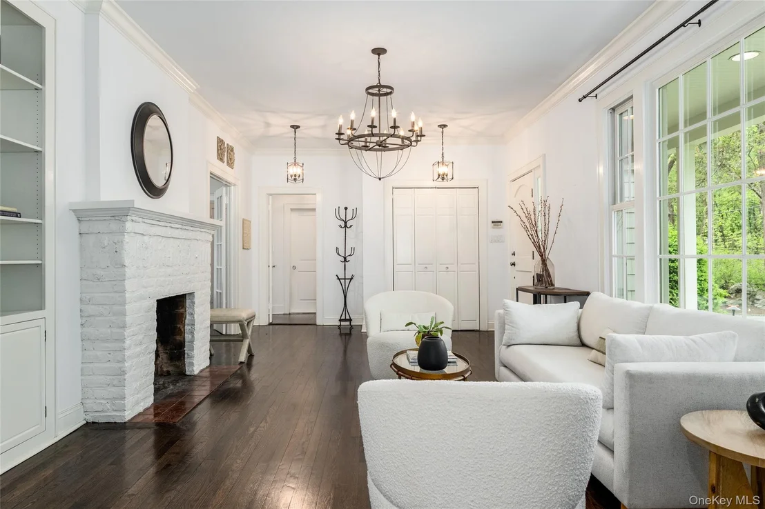 Photo of 357 West Street