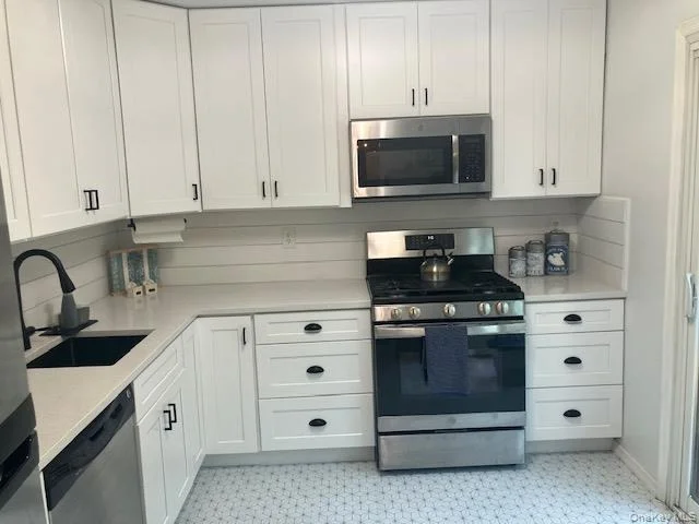 Photo of 35 Poplar Circle
