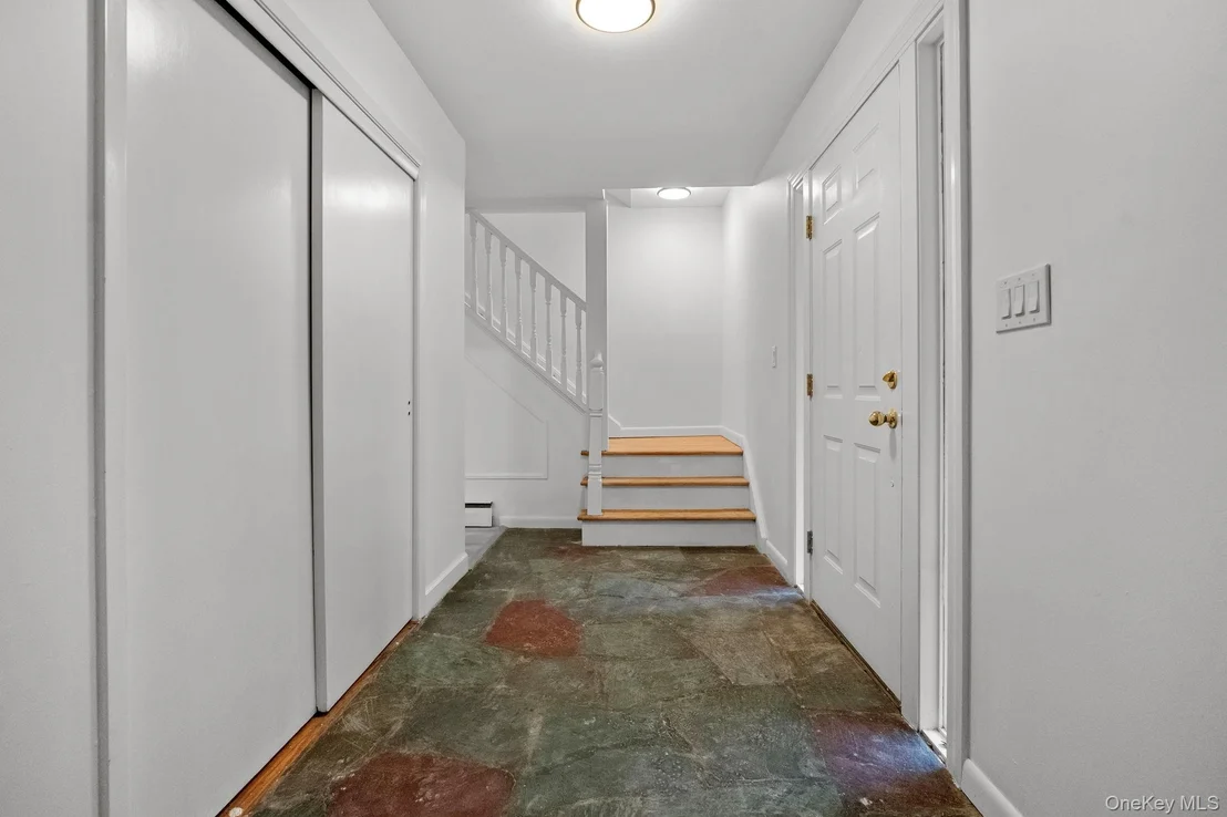 Photo of 2 Redding Lane