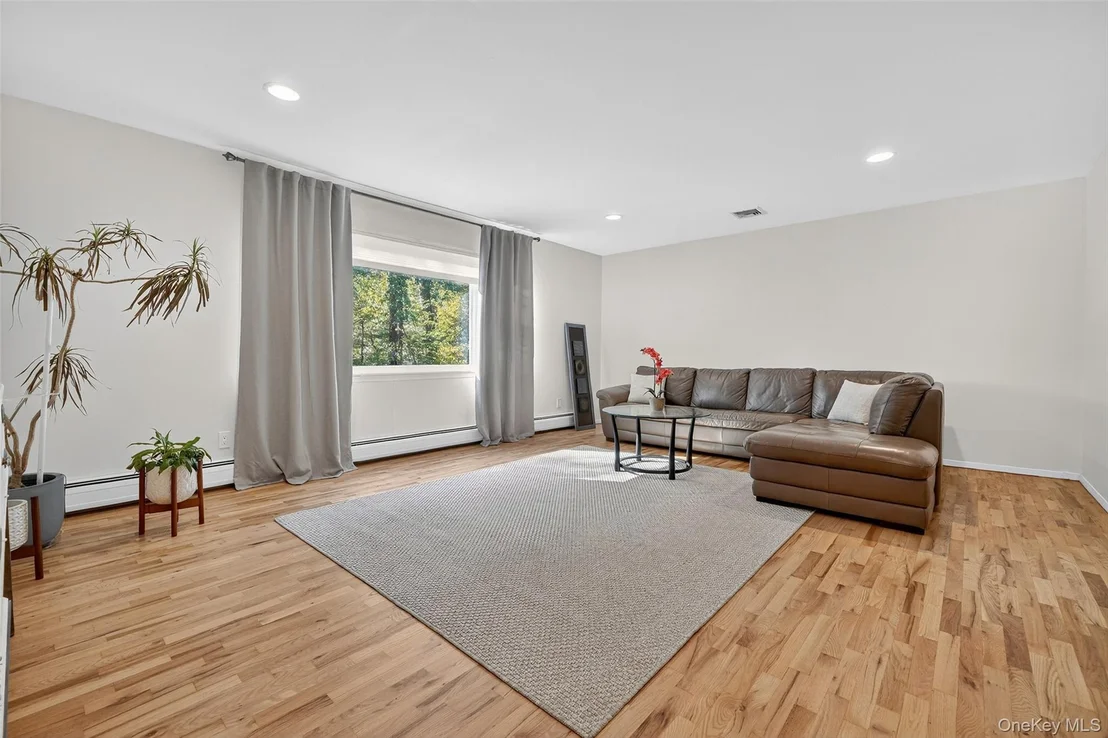 Photo of 37 Continental Drive