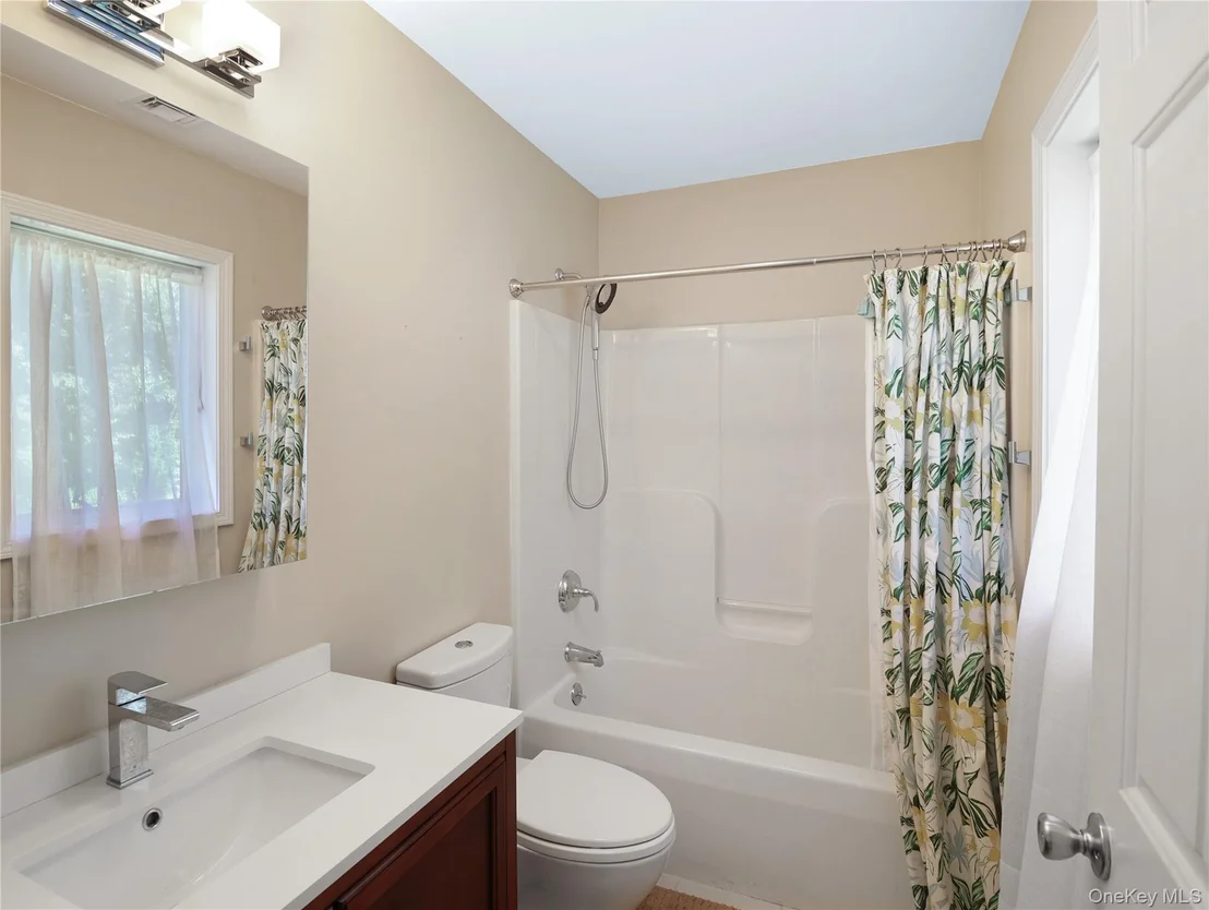 Photo of 53 Leif Boulevard