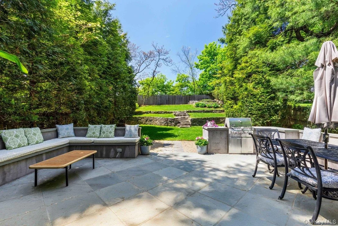 Photo of 34 Davis Avenue