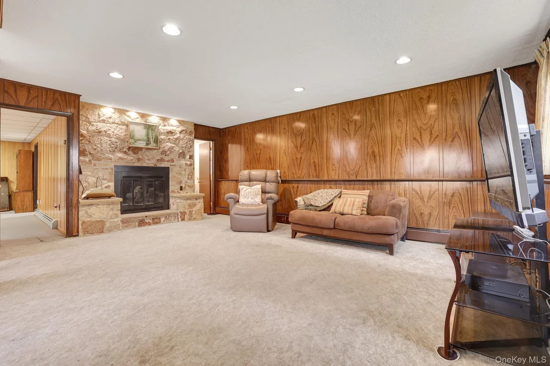 Photo of 12 Carnation Drive