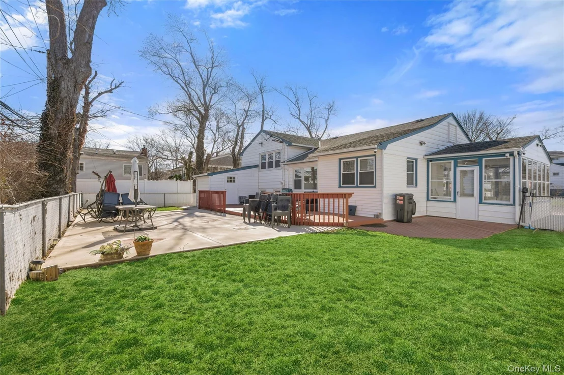 Photo of 70 Forest Road