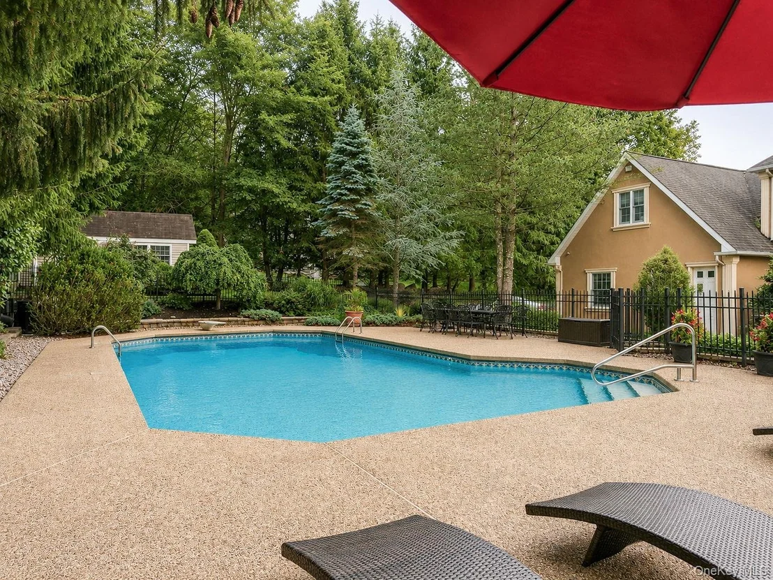 Photo of 10 Sutherland Drive