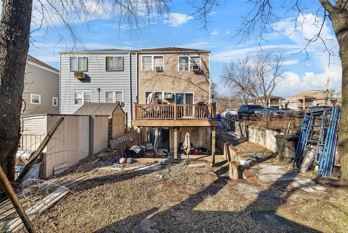 Photo of 3296 Griswold Avenue