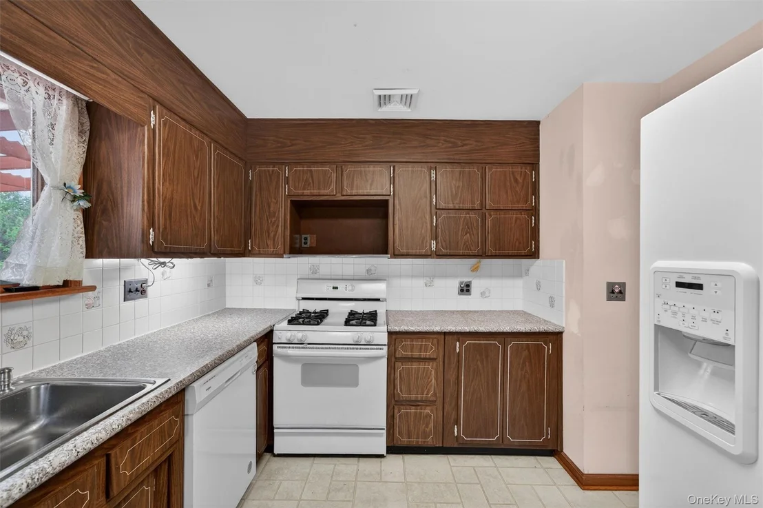 Photo of 133 Blumel Road