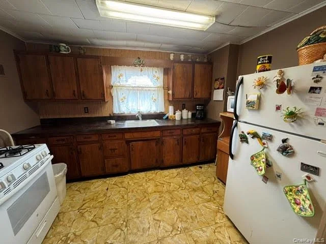 Photo of 10 Forest Avenue