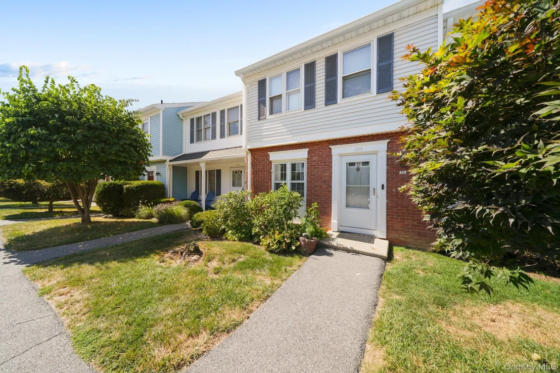 Photo of 105 Williamsburg Drive