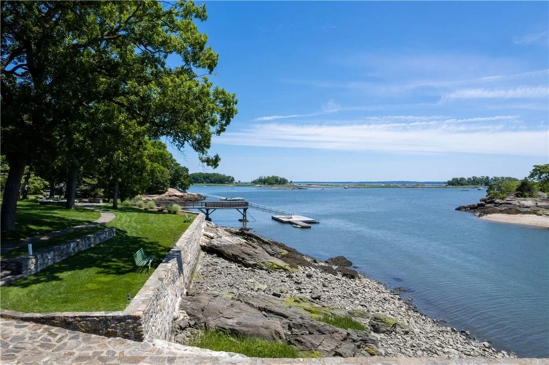 Photo of 6 Shore Road