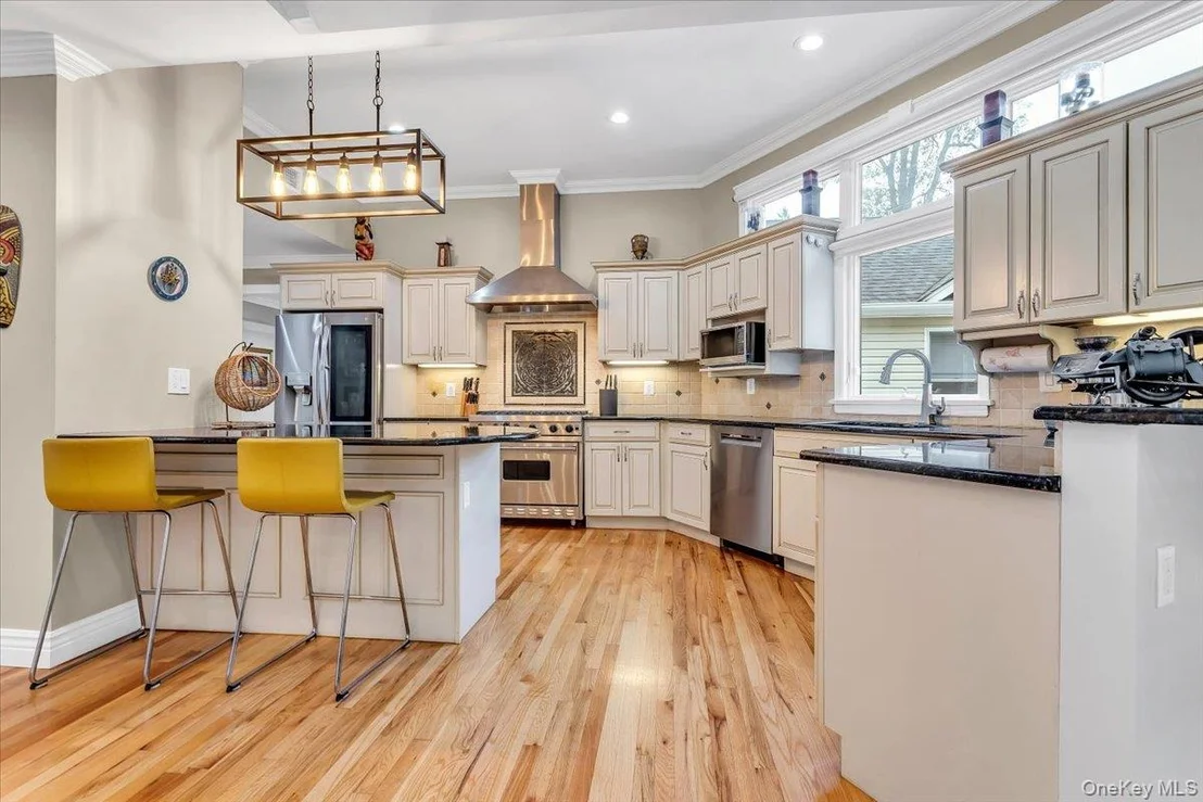 Photo of 21 Buttonwood Drive