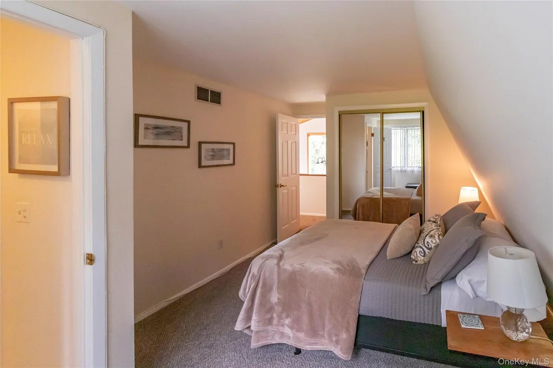 Photo of 18 Alanson Lane