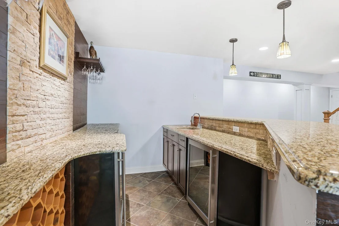 Photo of 882 Kipling Drive