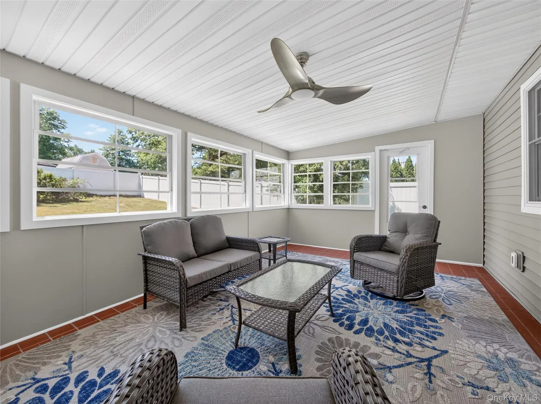 Photo of 42 Chestnut Oval
