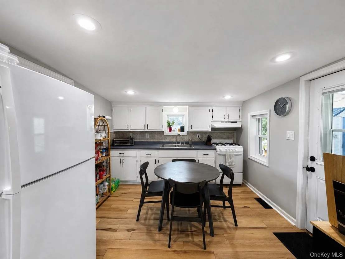 Photo of 16 Highland Avenue