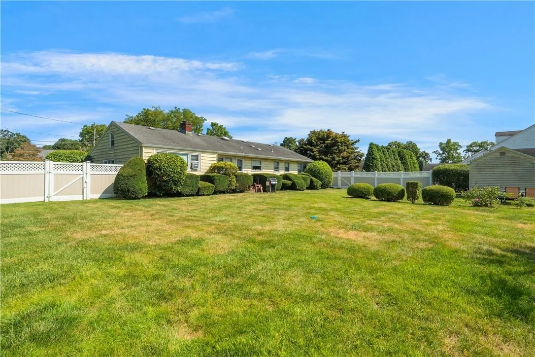 Photo of 202 Moriches Road