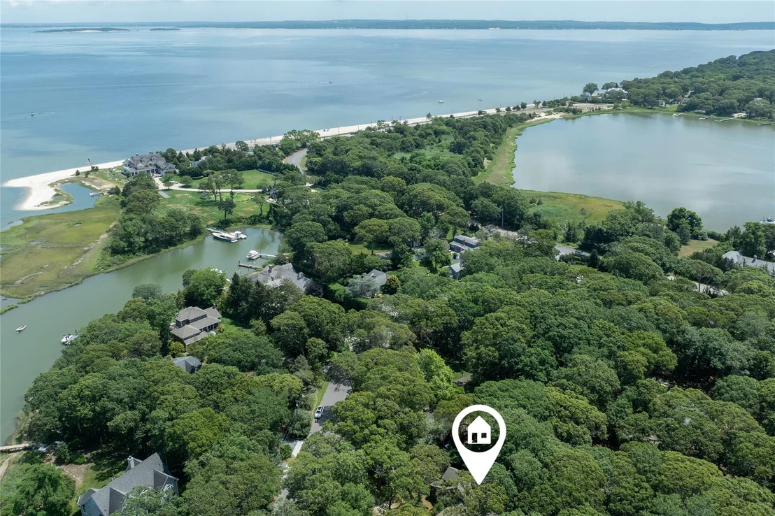 Photo of 2860 Pine Tree Road