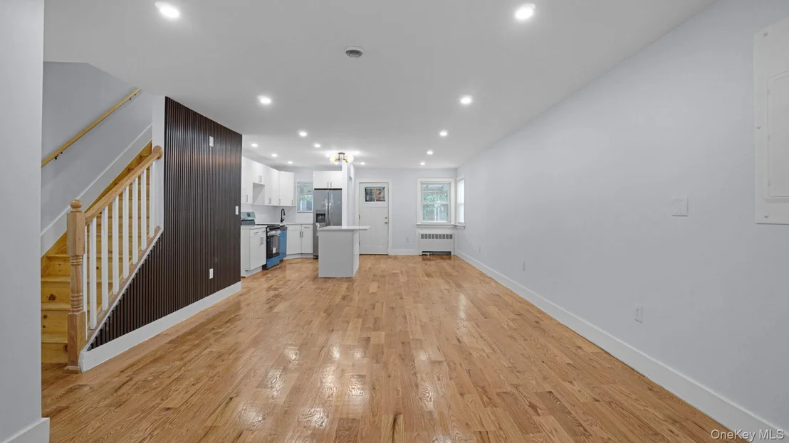 Photo of 4081 Grace Avenue