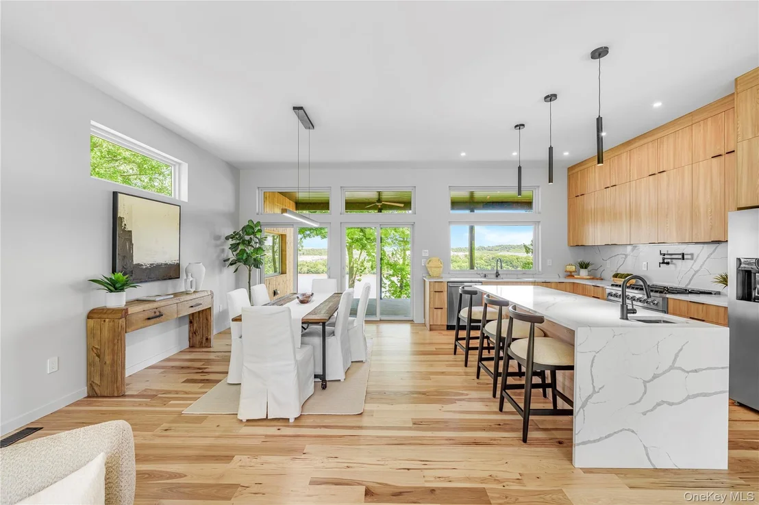 Photo of 8 River Vista Drive