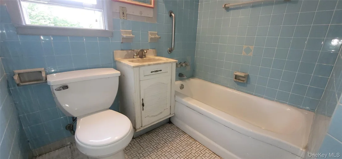Photo of 121 Sycamore Drive