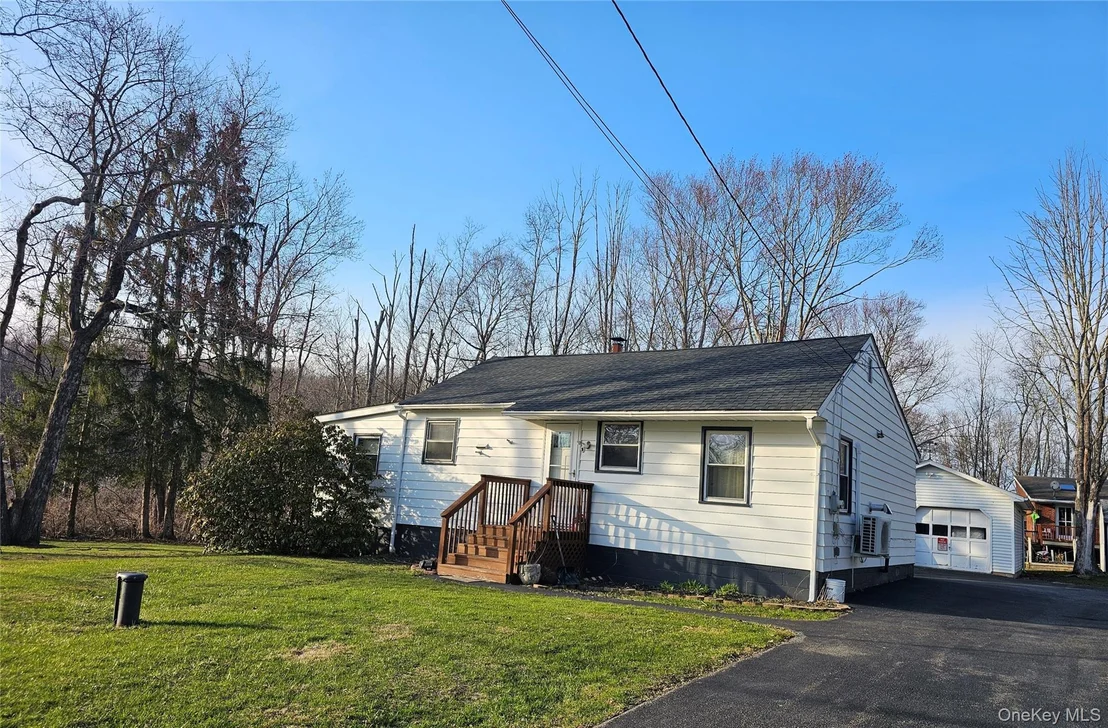 Photo of 1110 NYS Route 211 W