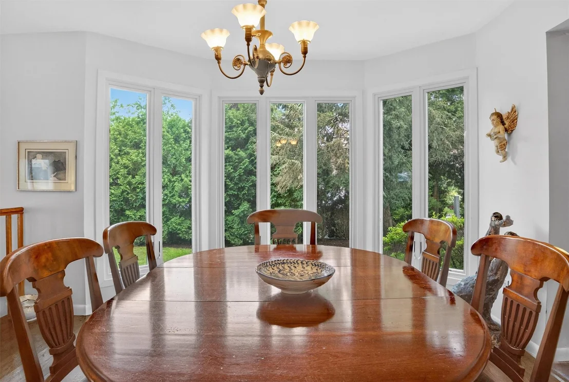 Photo of 32 Spring Pond Drive