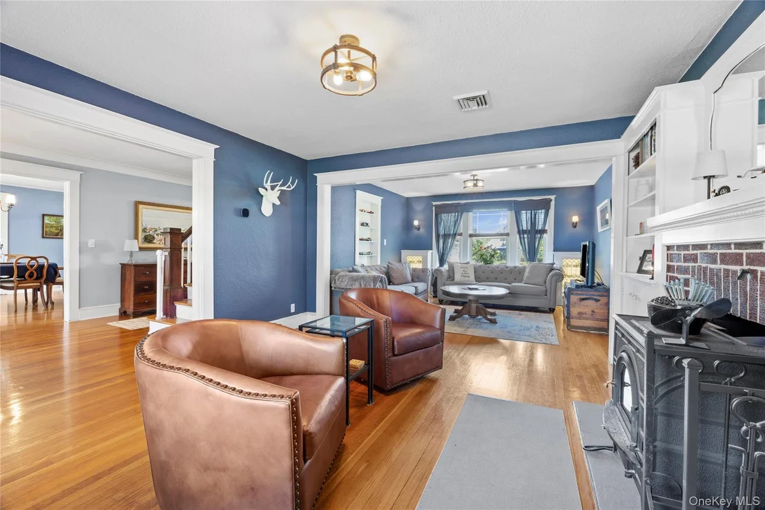 Photo of 119 Hubbard Avenue