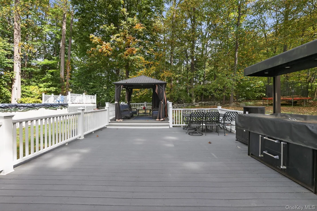 Photo of 39 W Forest Trail