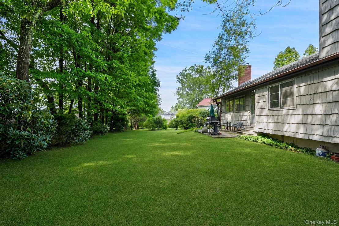 Photo of 4 Greenhouse Circle