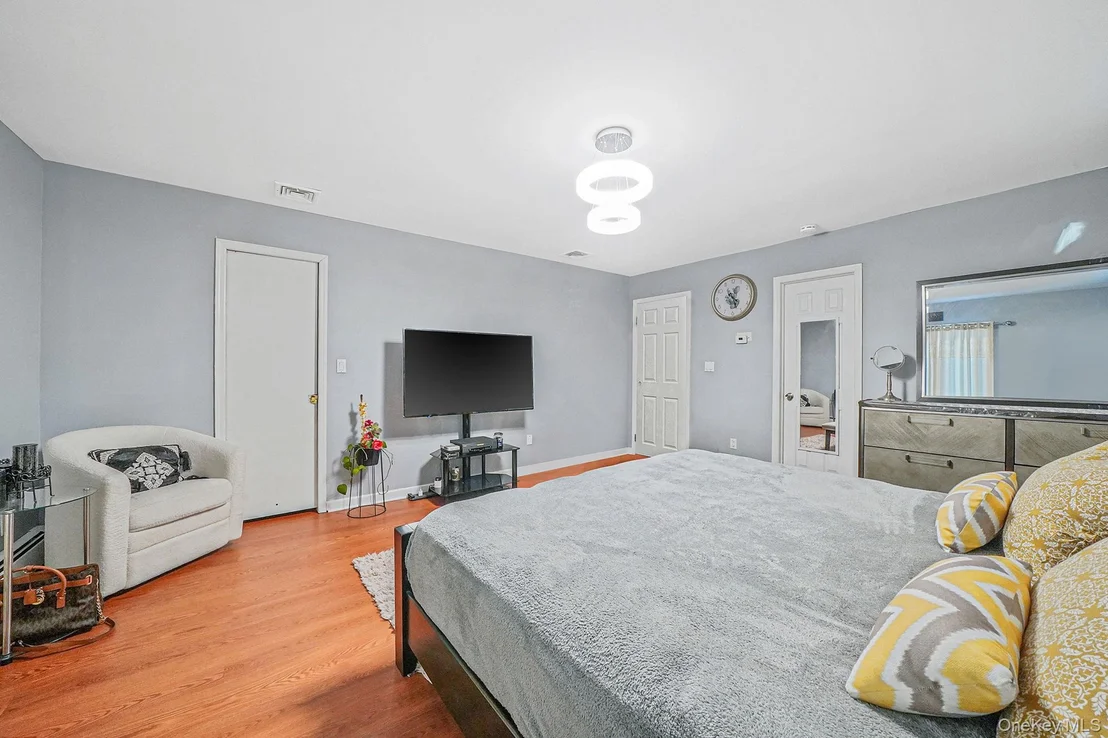 Photo of 2 Buchanan Avenue
