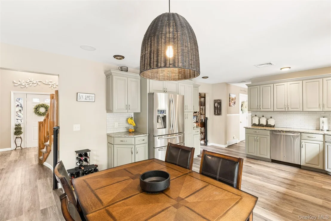 Photo of 42 Adelia Path
