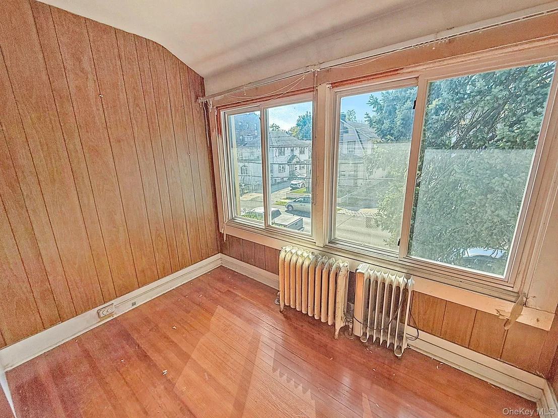 Photo of 87 Brookside Avenue
