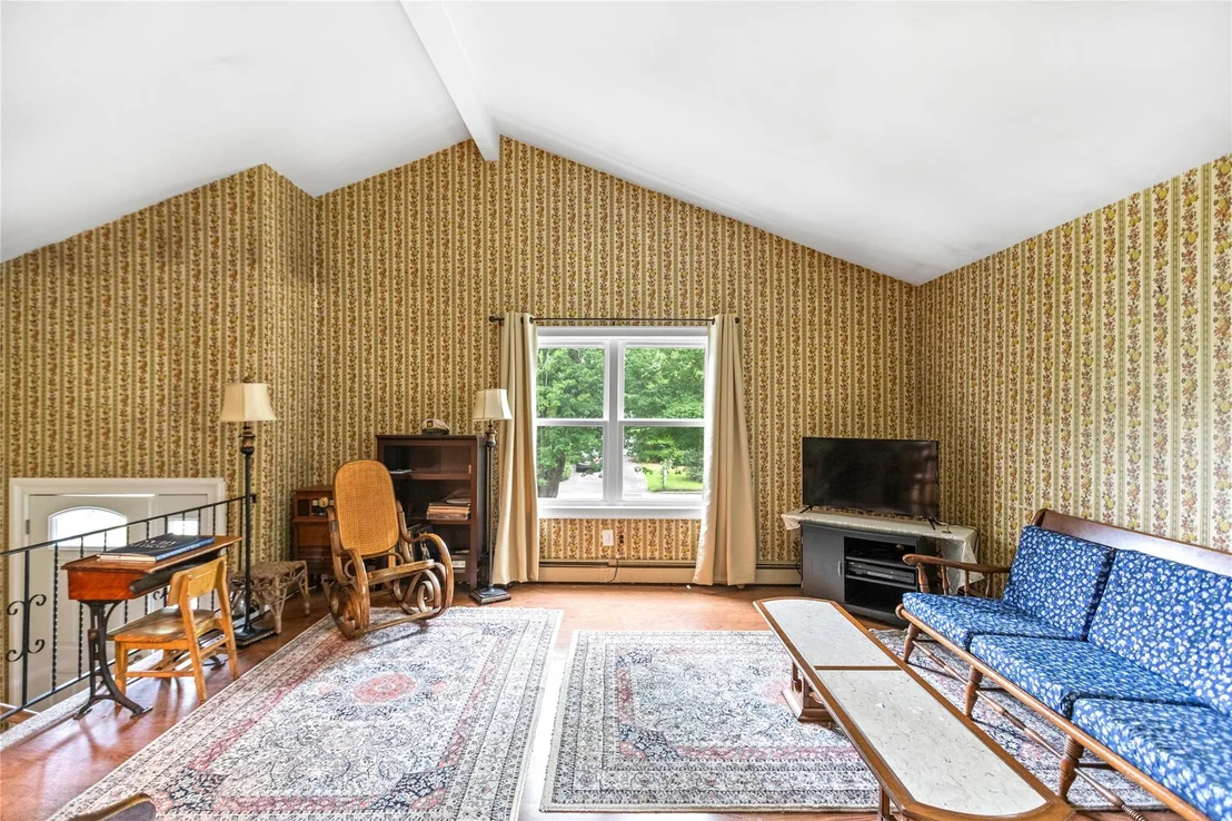 Photo of 12 Golf Course Road