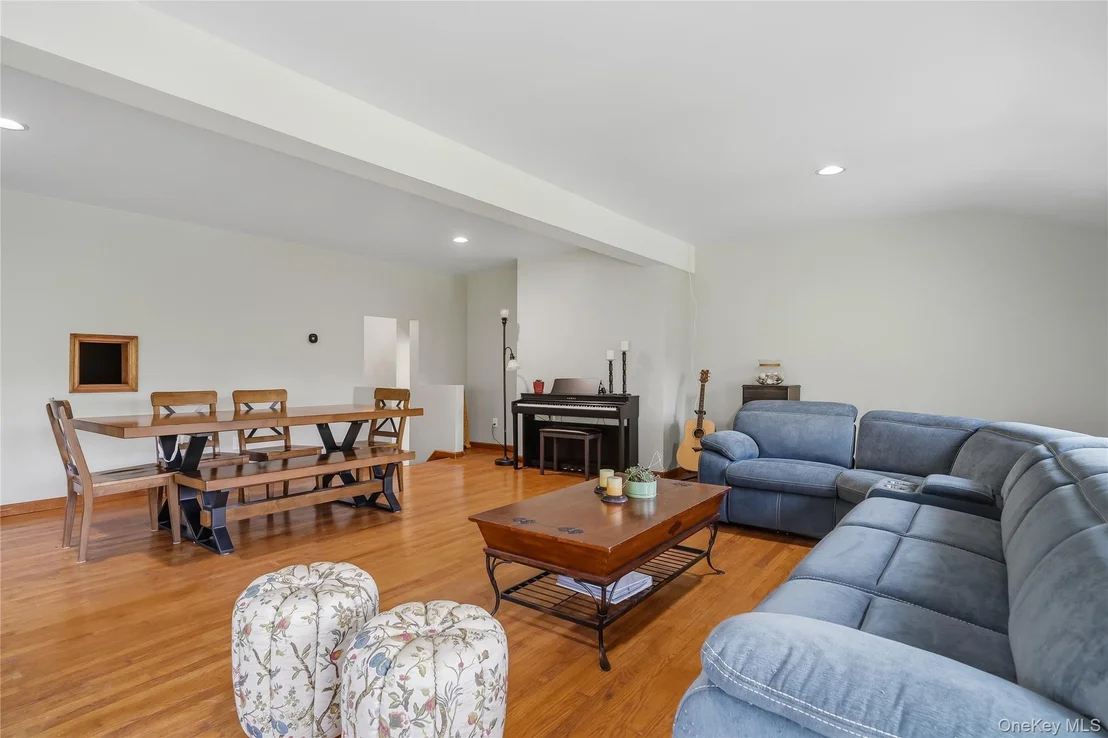 Photo of 75 Sunset Drive