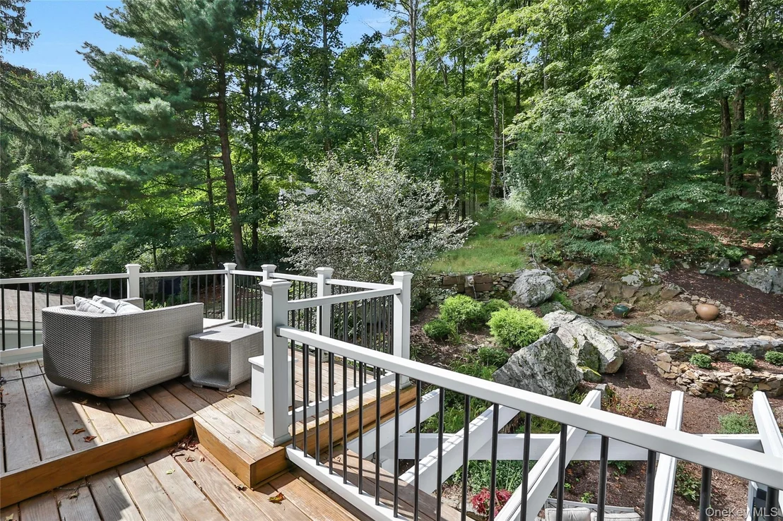 Photo of 8 Old Roaring Brook Road