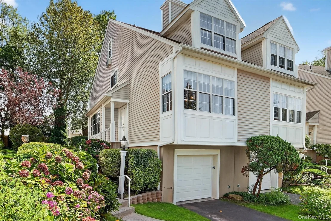 Photo of 35 Roundtop Road
