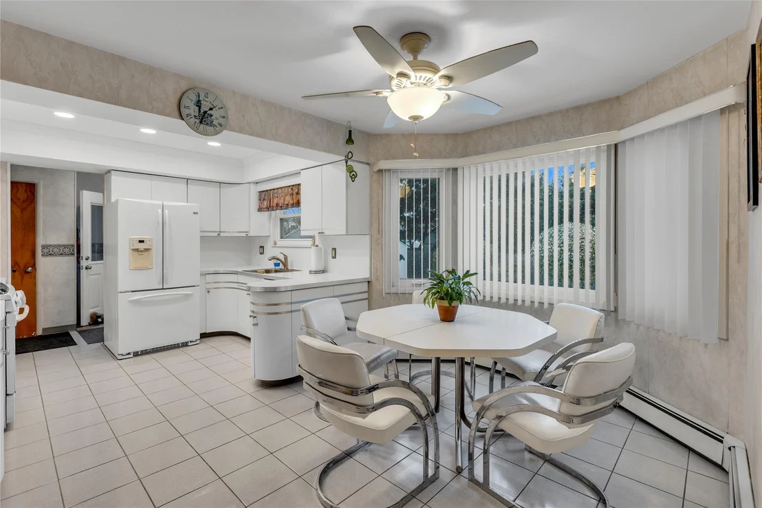 Photo of 63 Bayview Avenue