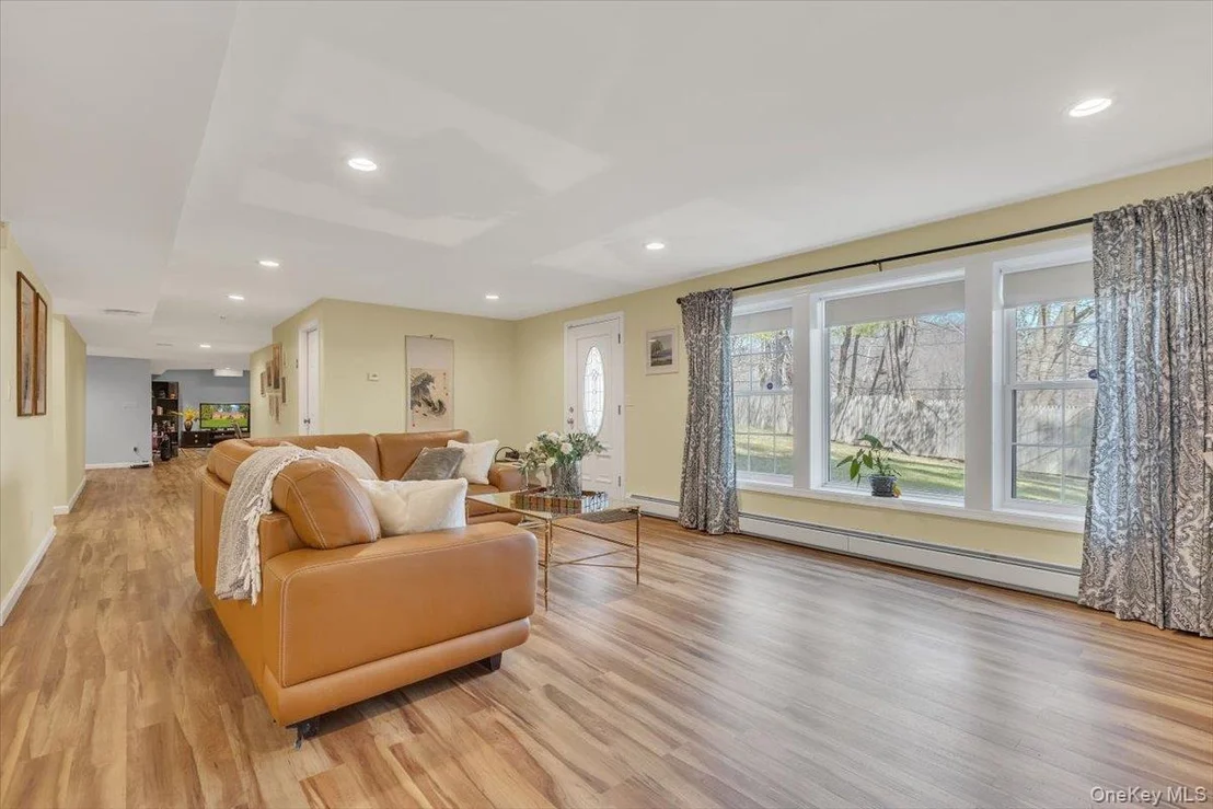 Photo of 47 Willow Drive
