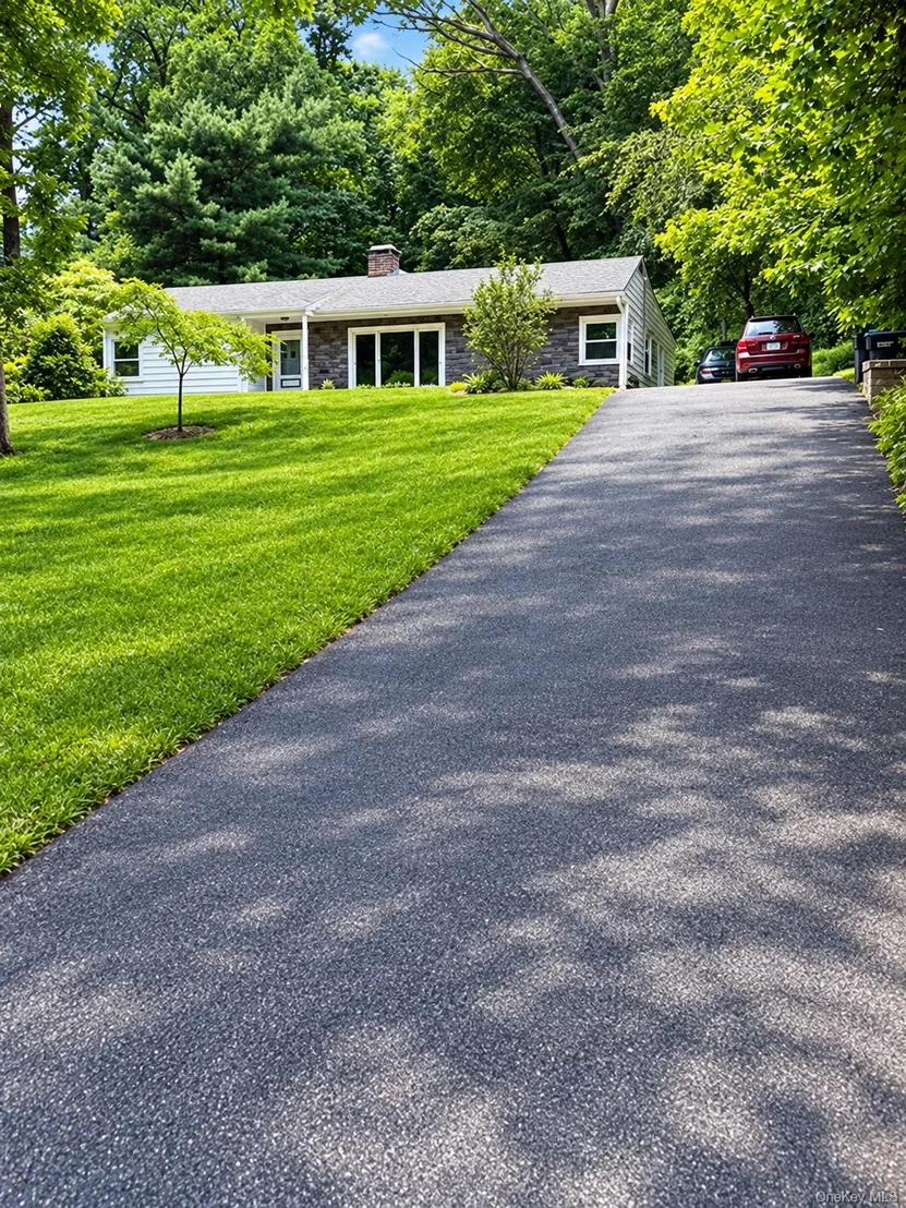 Photo of 5093 Route 9W
