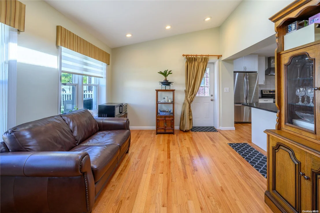 Photo of 73 Devonshire Drive