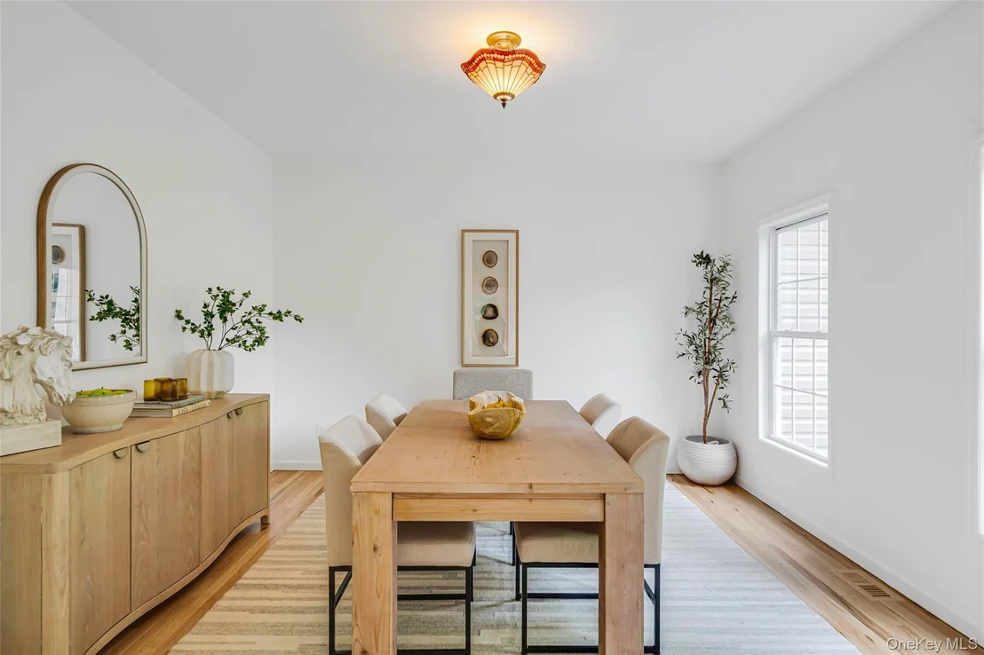 Photo of 17 Esplanade Drive