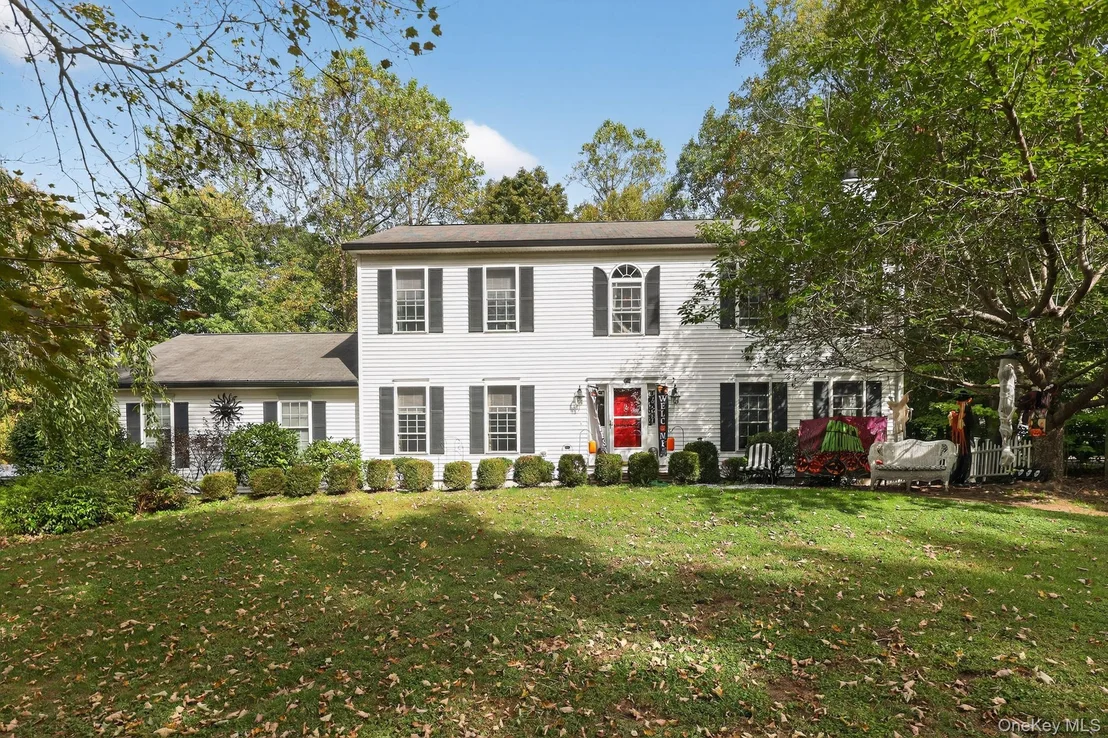 Photo of 39 W Forest Trail