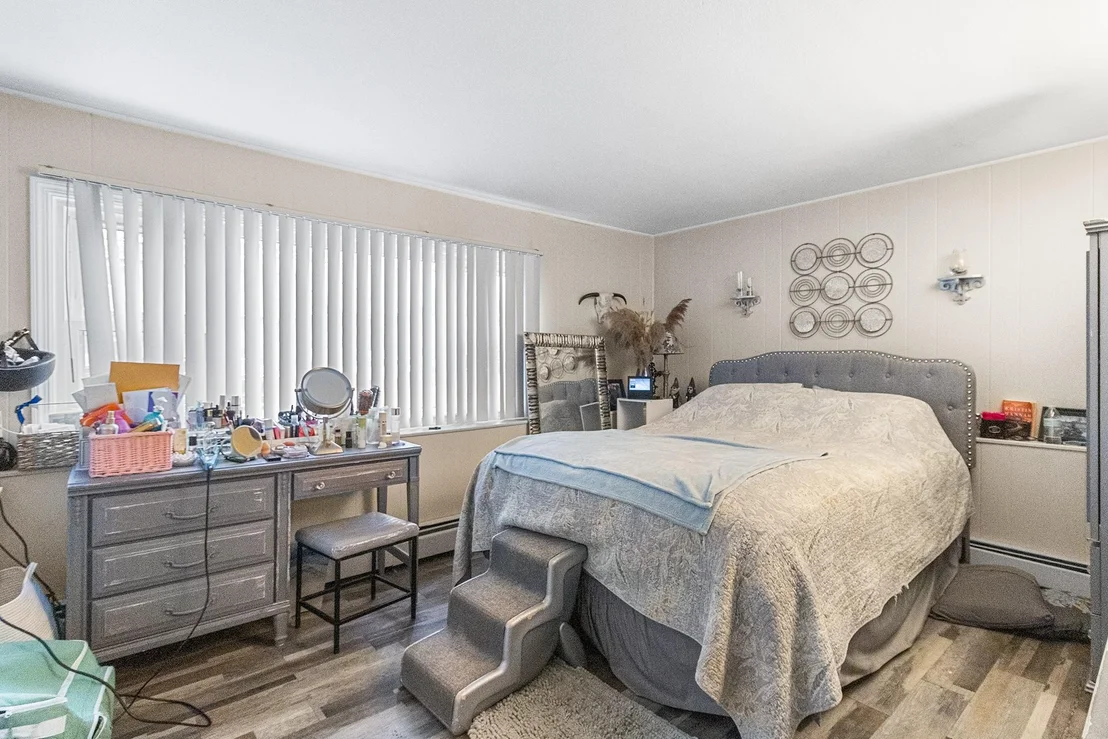 Photo of 116 Independence Avenue